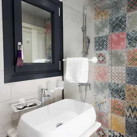 Apartamento Gruccio Red Studio - A Sunny Gem Skiathos