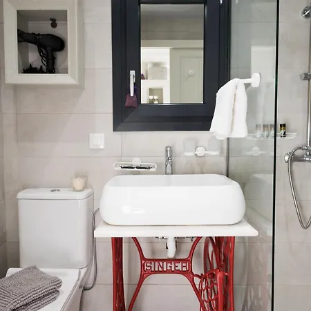 Gruccio Red Studio - A Sunny Gem Apartamento